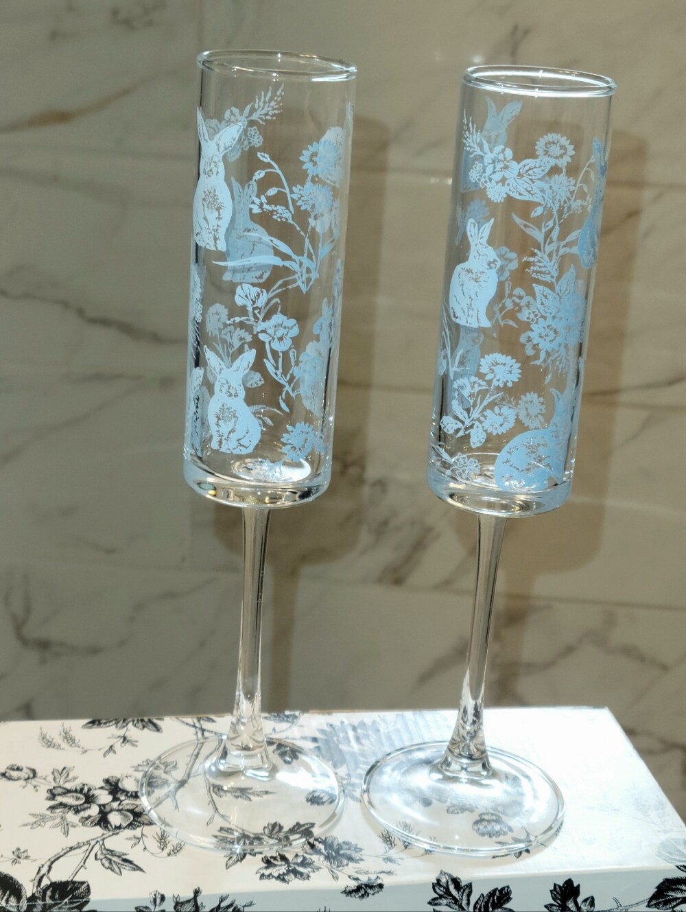 Elegant Blue Floral & Bunny Champagne Flutes - Set of 2